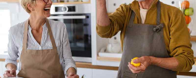 Simply Helping - Good Food that creates Good mood